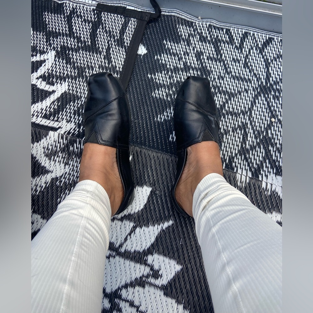 Skechers Black Slip-On Loafers: USED/PRE-OWNED/WELL WORN/OLD - Picture 11 of 12